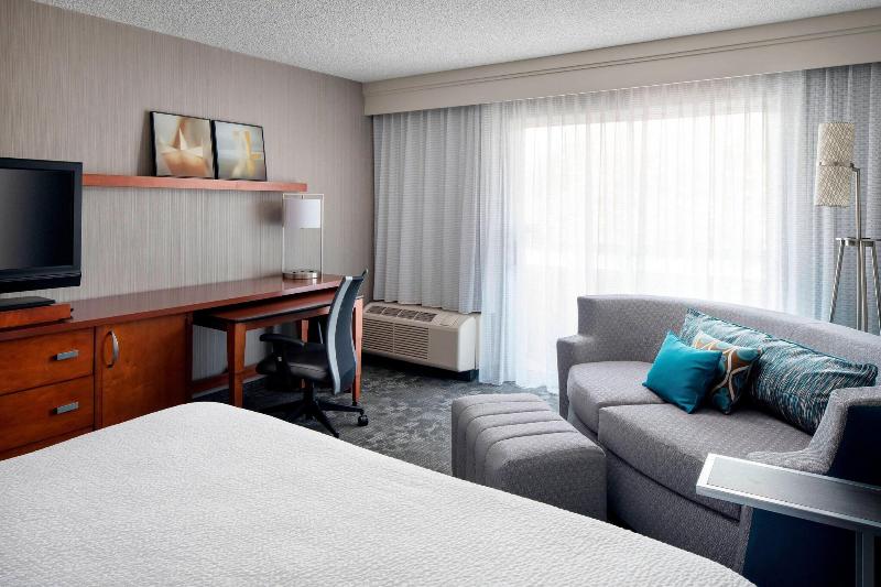 اتاق استاندارد با تخت بزرگ, Courtyard By Marriott San Mateo Foster City