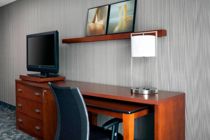 اتاق استاندارد با تخت بزرگ, Courtyard By Marriott San Mateo Foster City