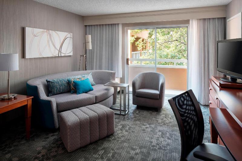 سوییت, Courtyard By Marriott San Mateo Foster City