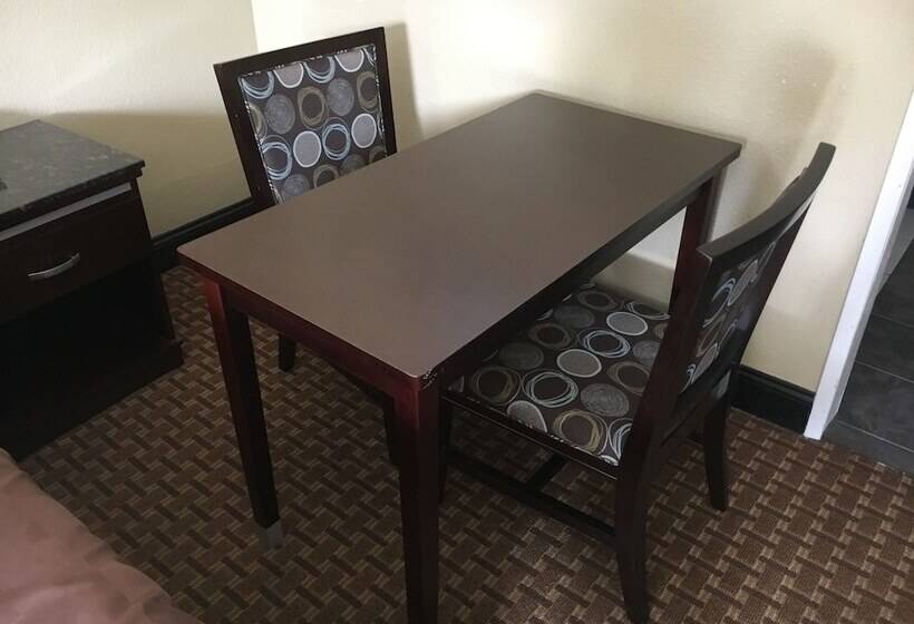 اتاق استاندارد با 2 تخت دوبل, Del Amo Inn