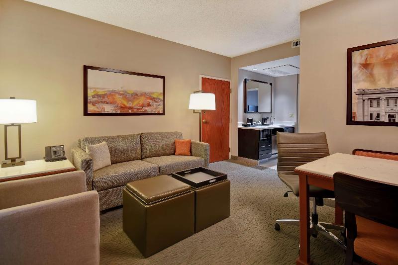 סוויטת פרמיום, Embassy Suites Little Rock