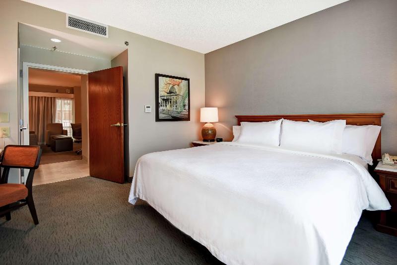 סוויטת פרמיום, Embassy Suites Little Rock