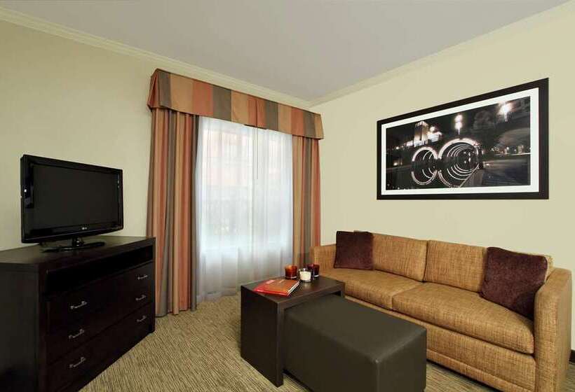 סוויטה, Embassy Suites Little Rock
