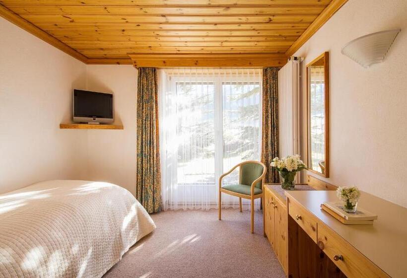 اتاق استاندارد یک نفره, Europa Suites St Moritz