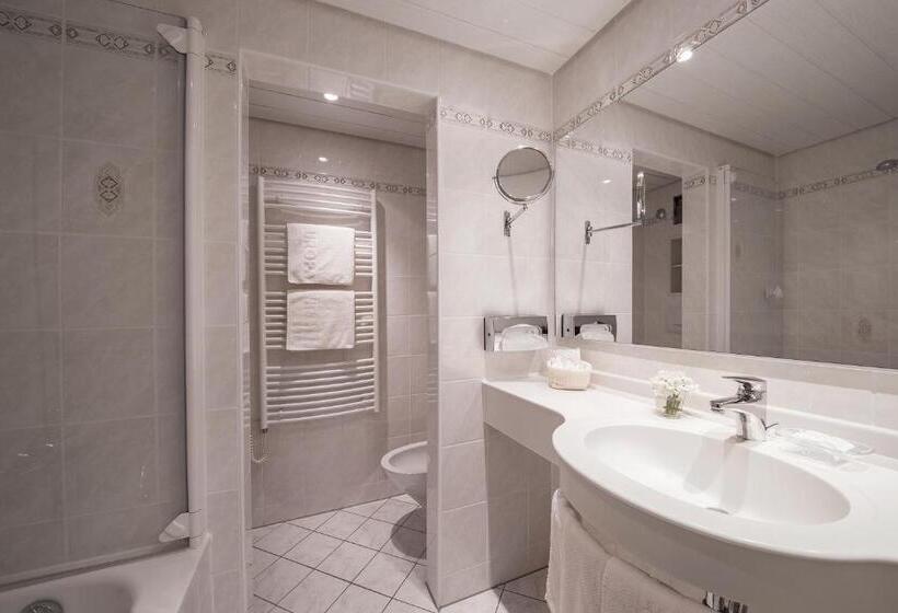 اتاق سوپریور با بالکن, Europa Suites St Moritz
