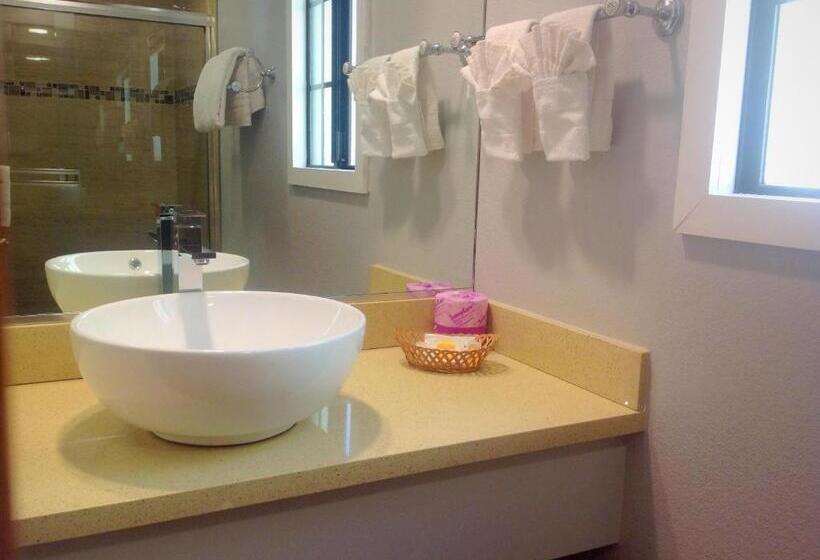 اتاق استاندارد با 2 تخت دوبل, Fairbridge Inn & Suites Gateway To Yosemite