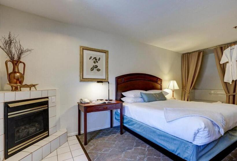 اتاق لوکس با تخت بزرگ, Forest Villas