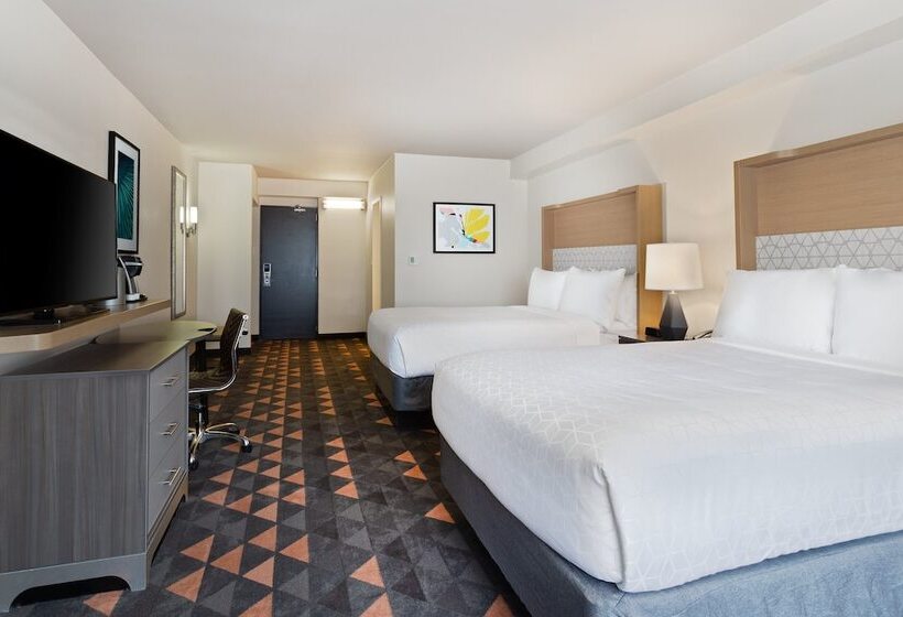 اتاق پرمیوم, Holiday Inn & Suites Across From Universal Orlando, An Ihg