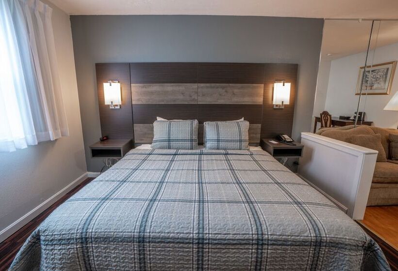 Standard Room, Hyannis Plaza