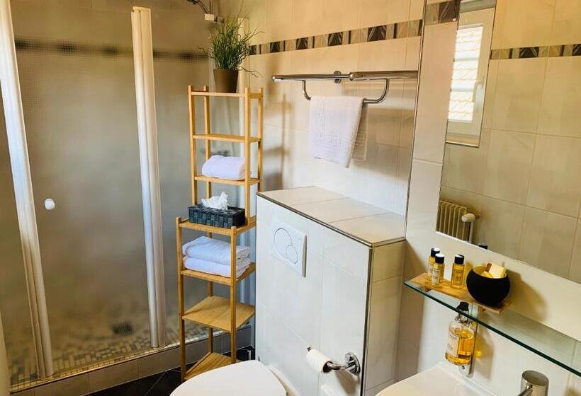 اتاق استاندارد, L Auberge Alsacienne