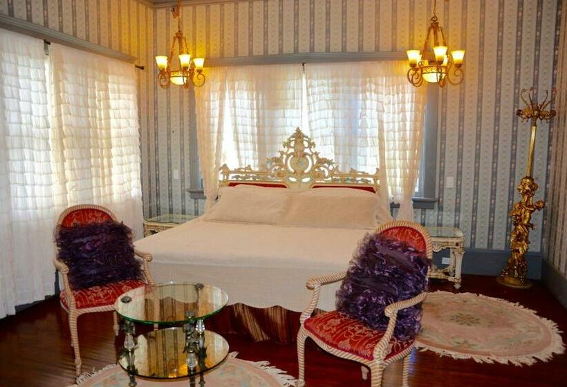 Deluxe Suite King Bed, Manoa Valley Inn