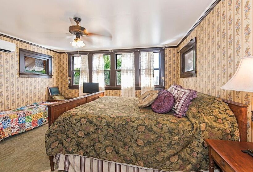 اتاق استاندارد, Manoa Valley Inn