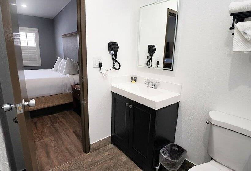 اتاق استاندارد با تخت بزرگ, Seaside Inn & Suites