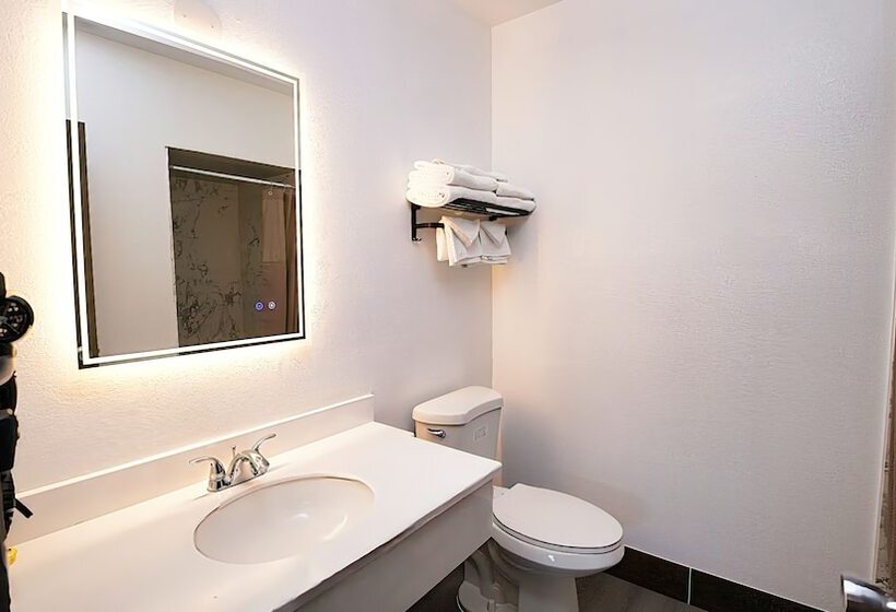 اتاق استاندارد با تخت بزرگ, Seaside Inn & Suites