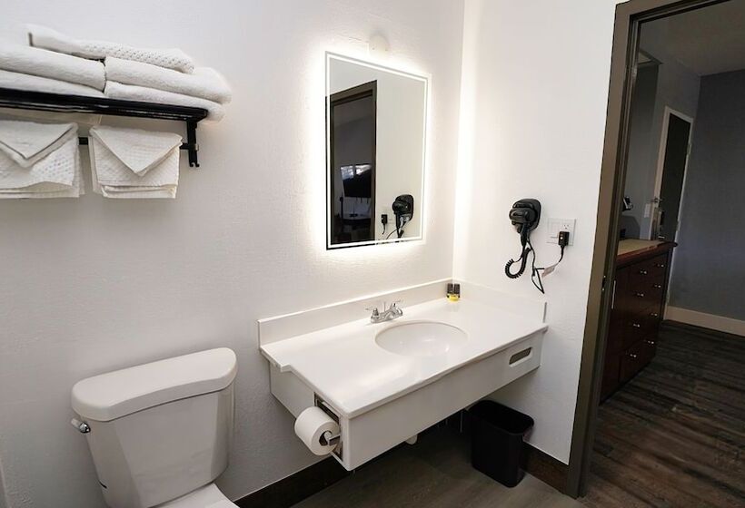 اتاق استاندارد با تخت بزرگ, Seaside Inn & Suites