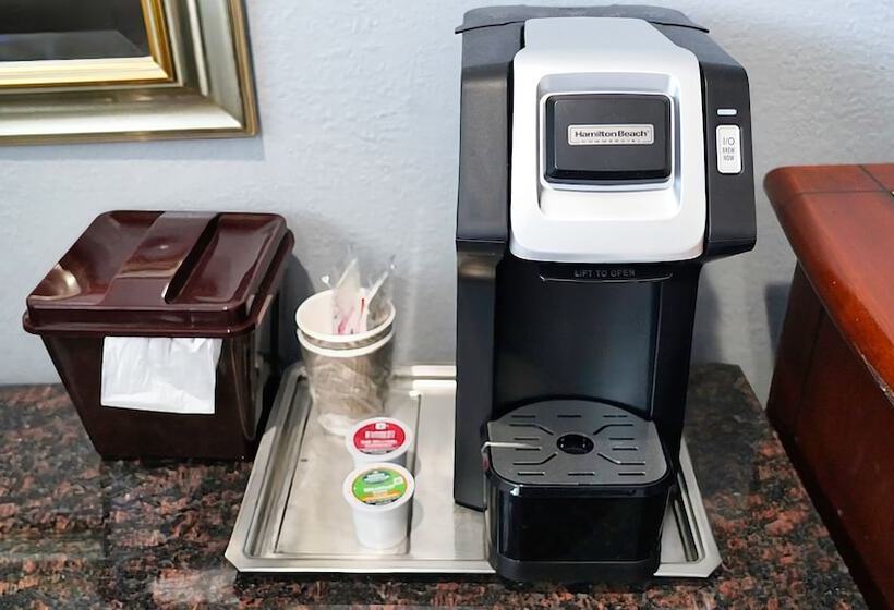 اتاق استاندارد با تخت بزرگ, Seaside Inn & Suites
