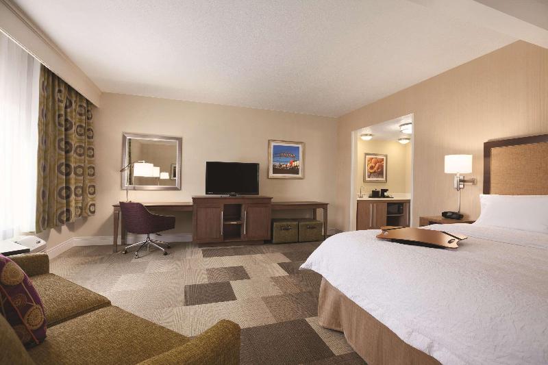 Standard Room, Super 8 By Wyndham Tulsa/arpt/st Fairgrounds