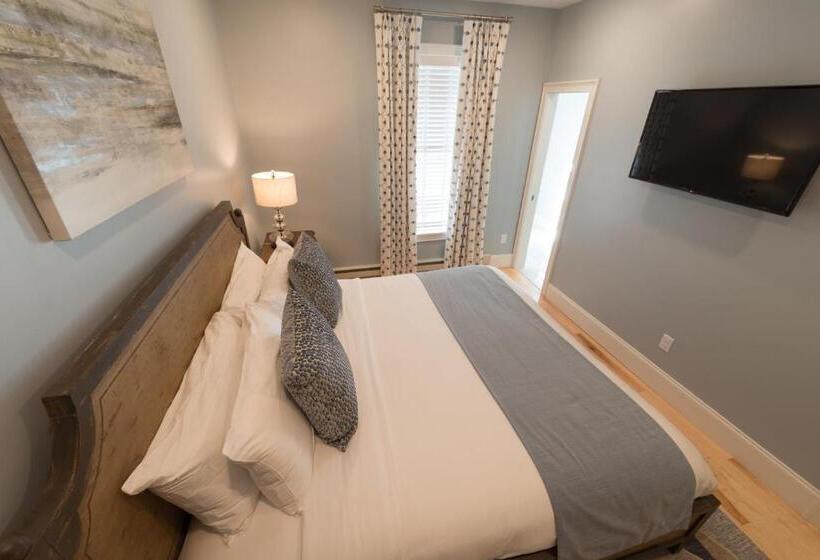 اتاق استاندارد با تخت بزرگ, The Outlook Inn