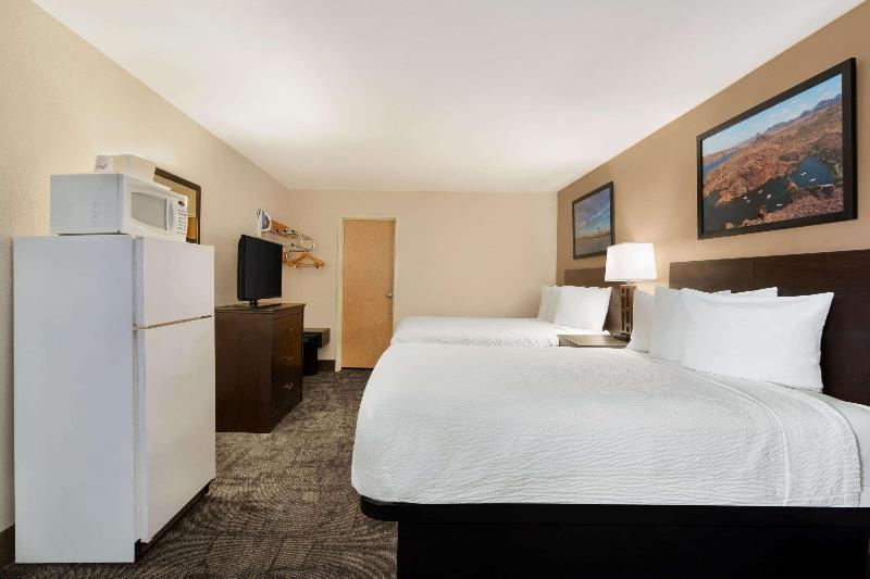 سوییت لوکس, Travelodge By Wyndham Lake Havasu