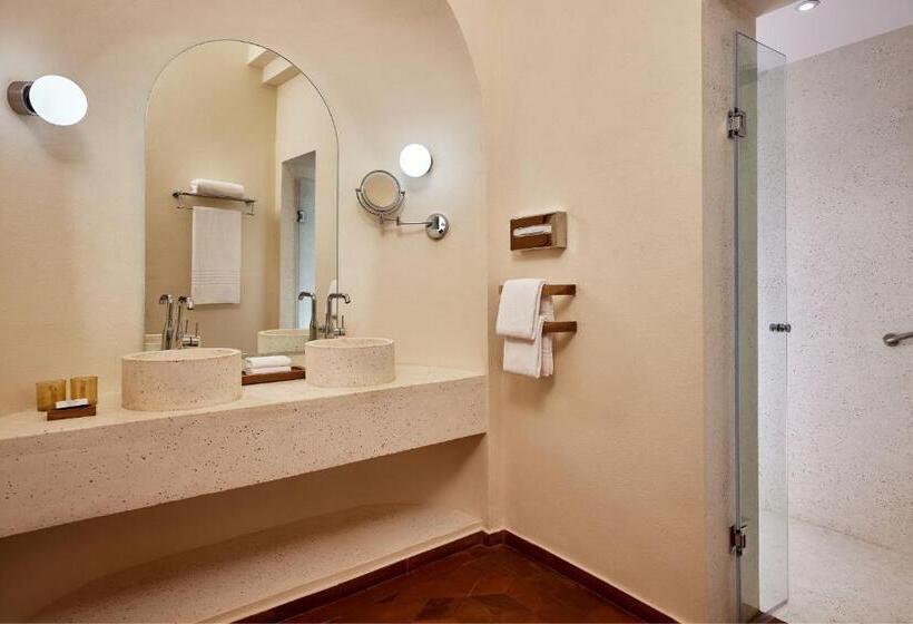 اتاق لوکس, Sheraton Miramar Resort El Gouna