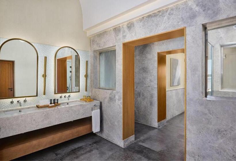 سوئیت ریاست جمهوری سه خوابه, Sheraton Miramar Resort El Gouna
