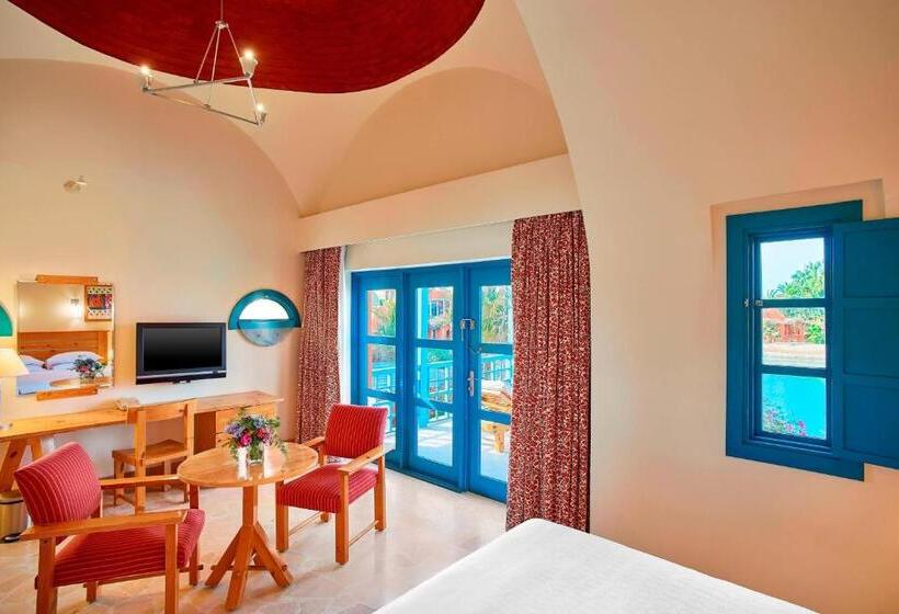 اتاق اساندارد با چشم‌انداز جانبی به دریا, Sheraton Miramar Resort El Gouna