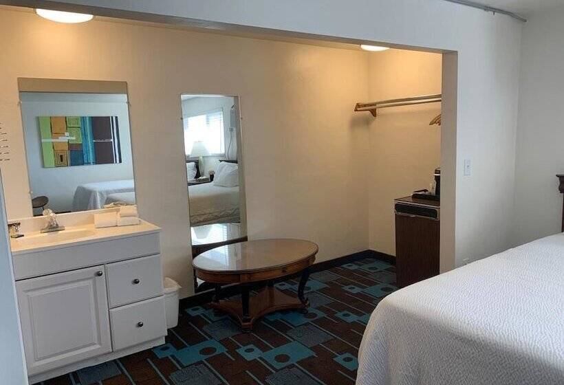 اتاق استاندارد با تخت دوبل, The Sands Motel