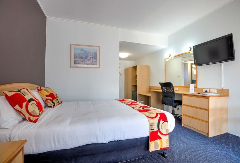 اتاق لوکس, Zebra Motel