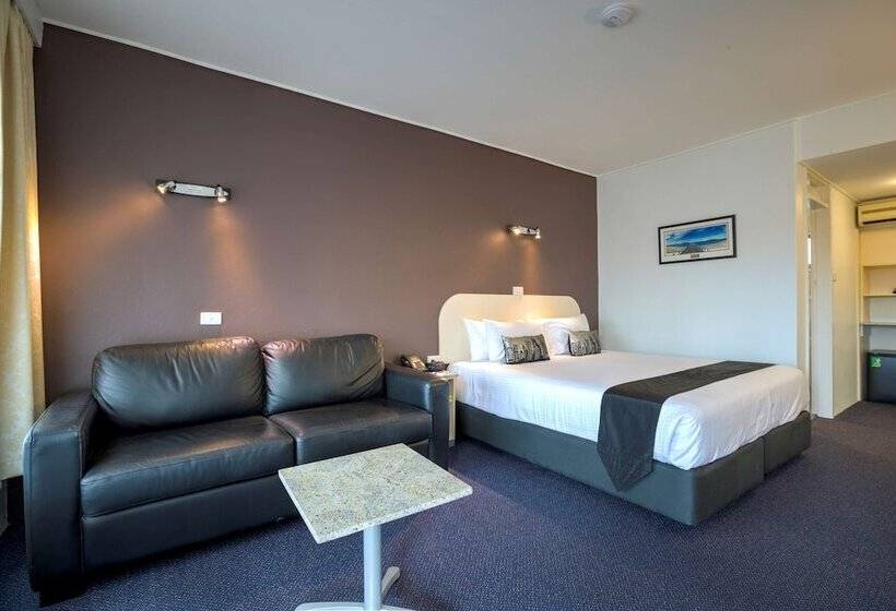اتاق لوکس, Zebra Motel