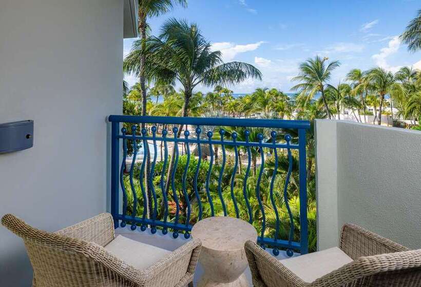 اتاق استاندارد با چشم‌انداز دریا, Hilton Aruba Caribbean Resort And Casino