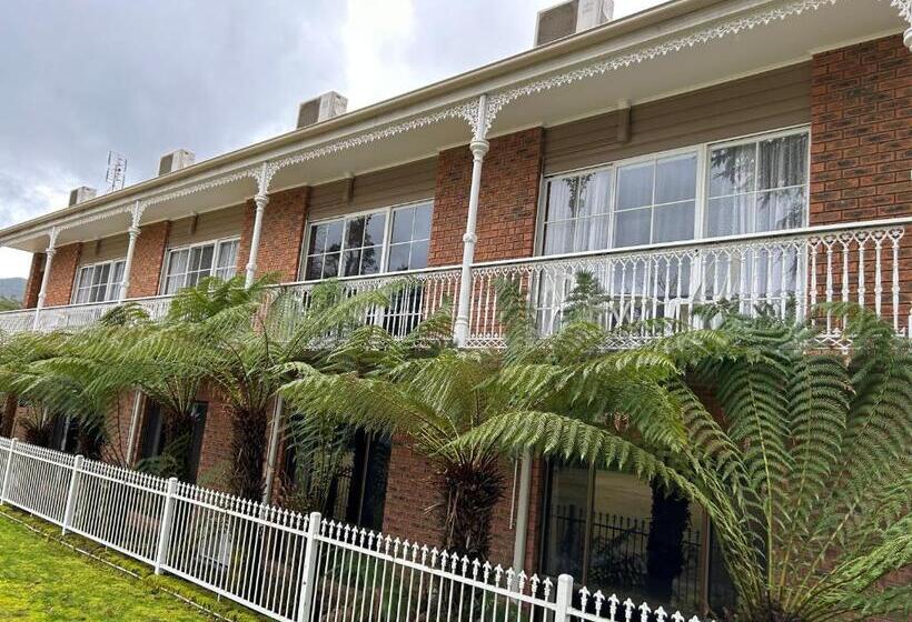 اتاق استاندارد با چشم‌انداز باغ, Barrass's John Bright Motor Inn