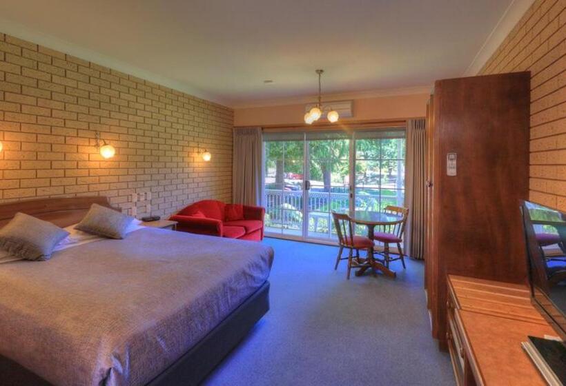 اتاق استاندارد با چشم‌انداز باغ, Barrass's John Bright Motor Inn