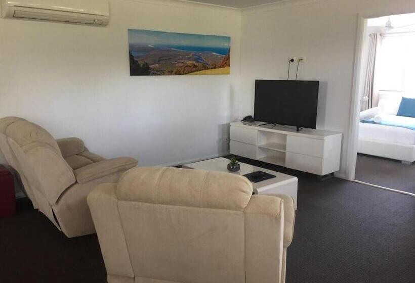 2 Bedroom Apartment, Macquarie Barracks Motor Inn