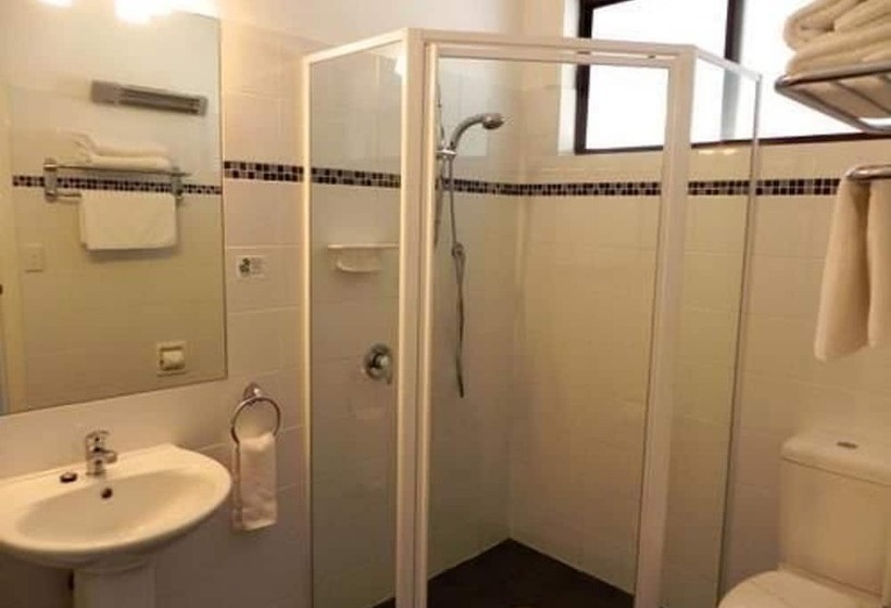 سوییت, Moore Park Inn