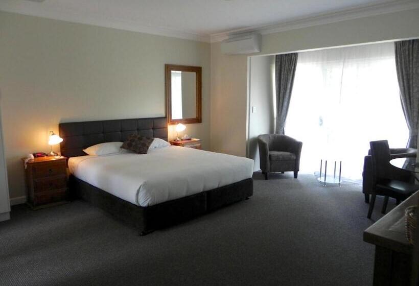 Business Suite Kingsize Bett, Moore Park Inn