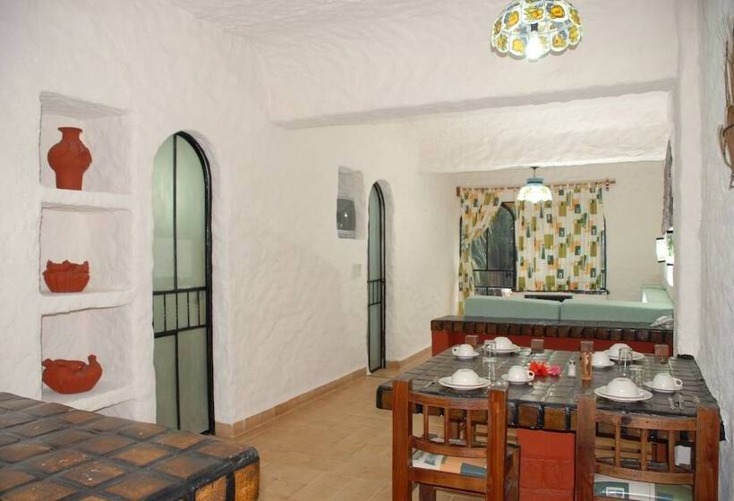 سوییت جونیور, Puerta Del Mar