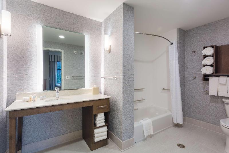 اتاق استاندارد با چشم‌انداز باغ, Rogner Hotel Tirana