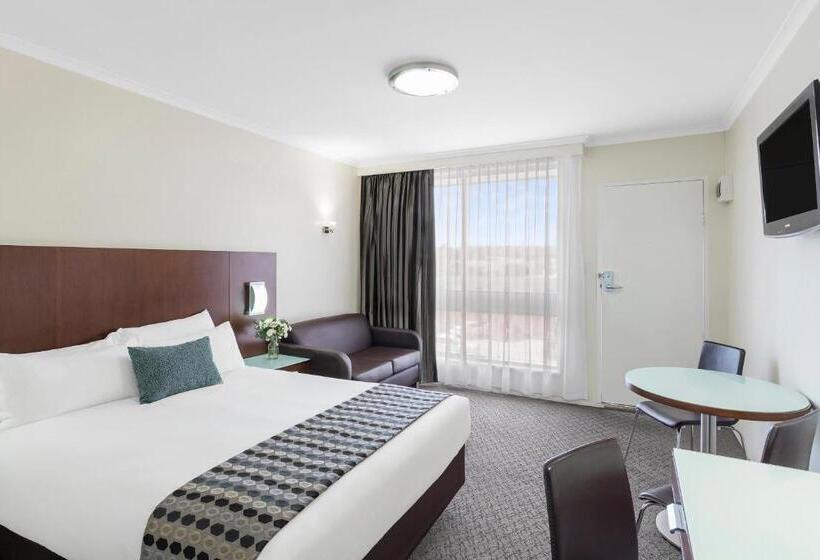 اتاق لوکس, Breakfree Queanbeyan
