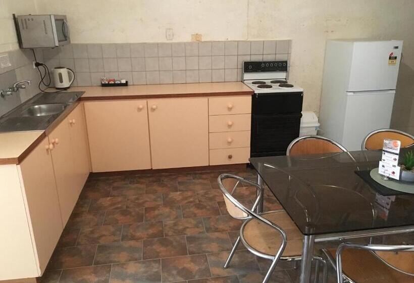 آپارتمان خانوادگی 2 خوابه, Desert View Apartments
