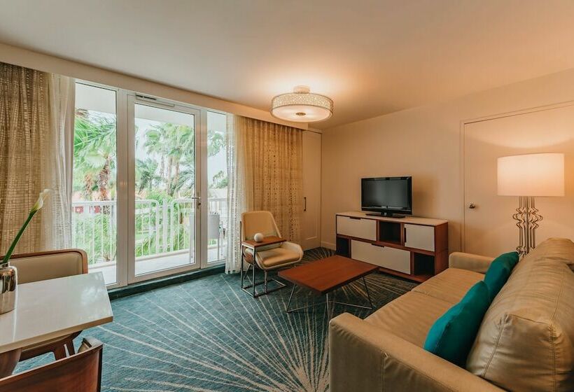 Suite Cama King, Renaissance Wind Creek Aruba Resort