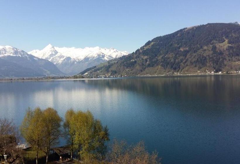 اتاق لوکس با چشم‌انداز دریاچه, Seehotel Bellevue