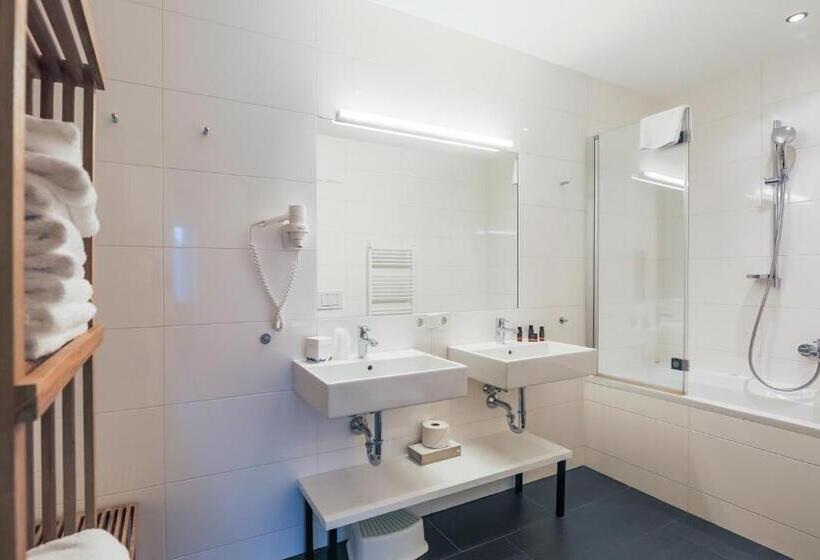 آپارتمان 3 خوابه, Seehotel Bellevue