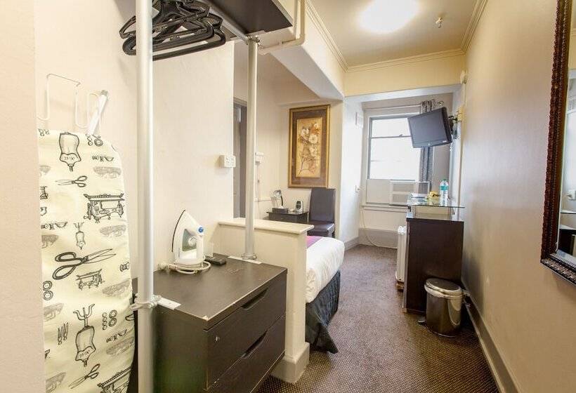 Номер Стандарт Индивидуальный, City Square Motel