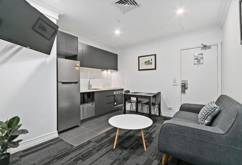 Deluxe Appartement met 1 Slaapkamer, Comfort Hotel Melbourne Central