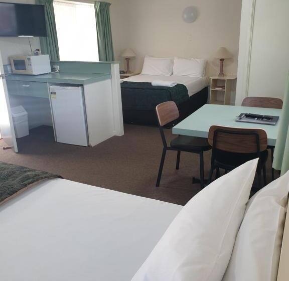 Standard Room, Earls Court Motel & Apartments