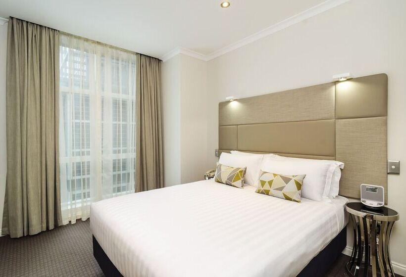 آپارتمان 2 خوابه, Clarion Suites Gateway