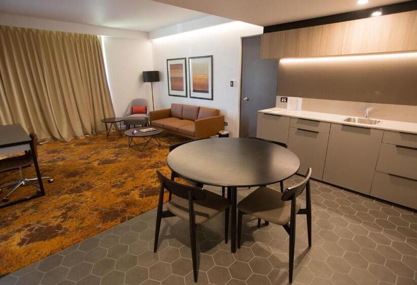 سوییت لوکس, Crowne Plaza Alice Springs Lasseters, An Ihg
