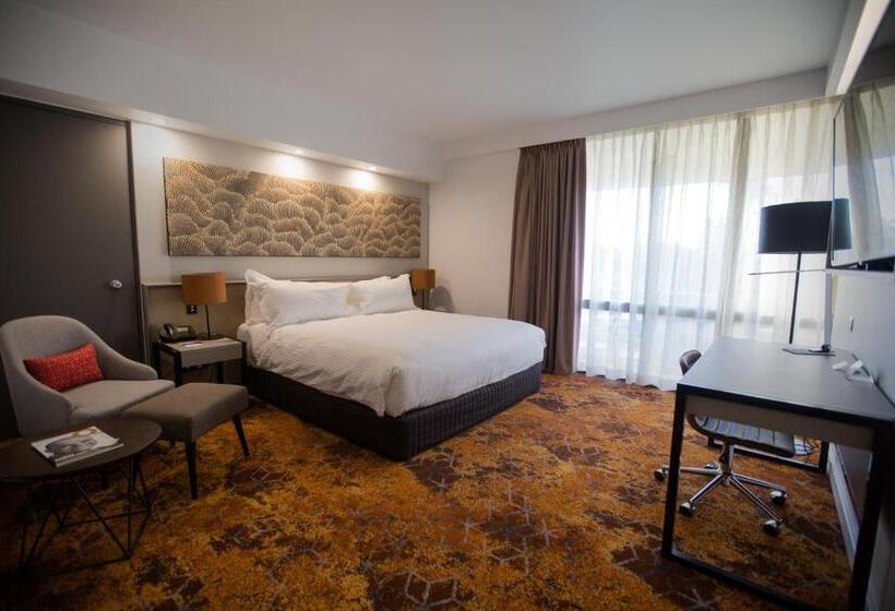 اتاق لوکس با تخت بزرگ, Crowne Plaza Alice Springs Lasseters, An Ihg