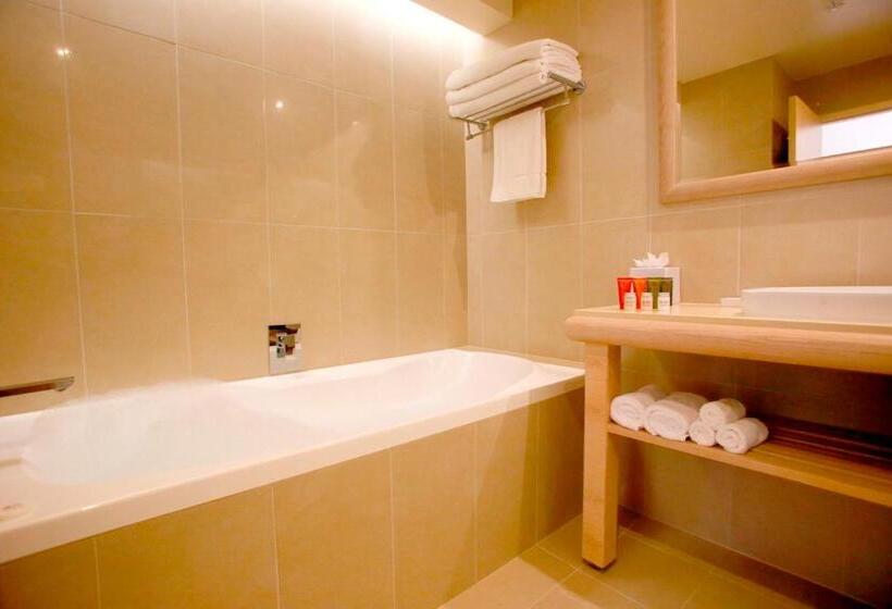 سوئیت 2 خوابه, Crowne Plaza Alice Springs Lasseters, An Ihg
