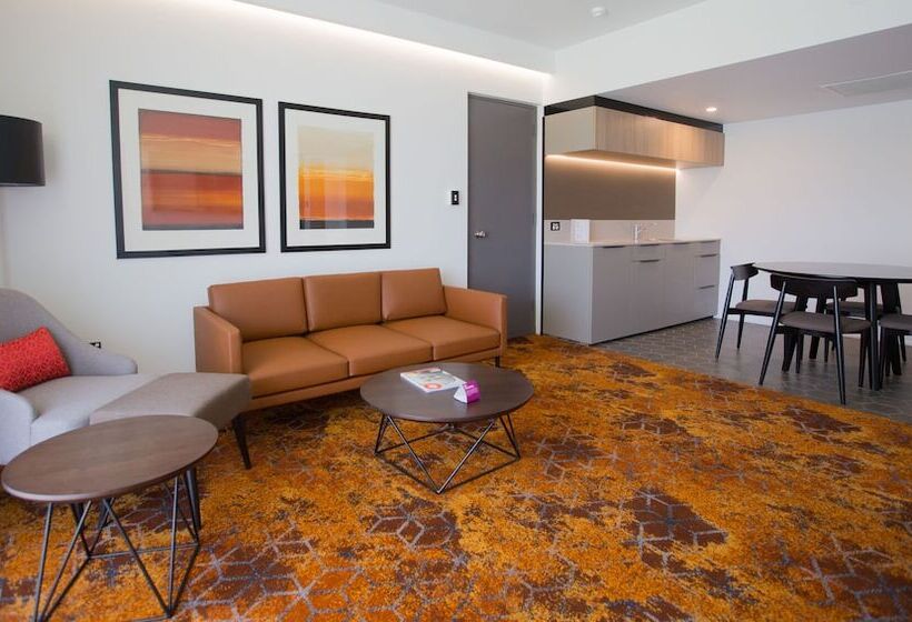 سوییت, Crowne Plaza Alice Springs Lasseters, An Ihg